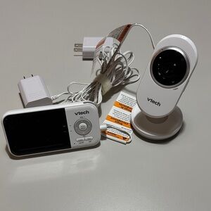 VTech White Baby Monitor with Camera